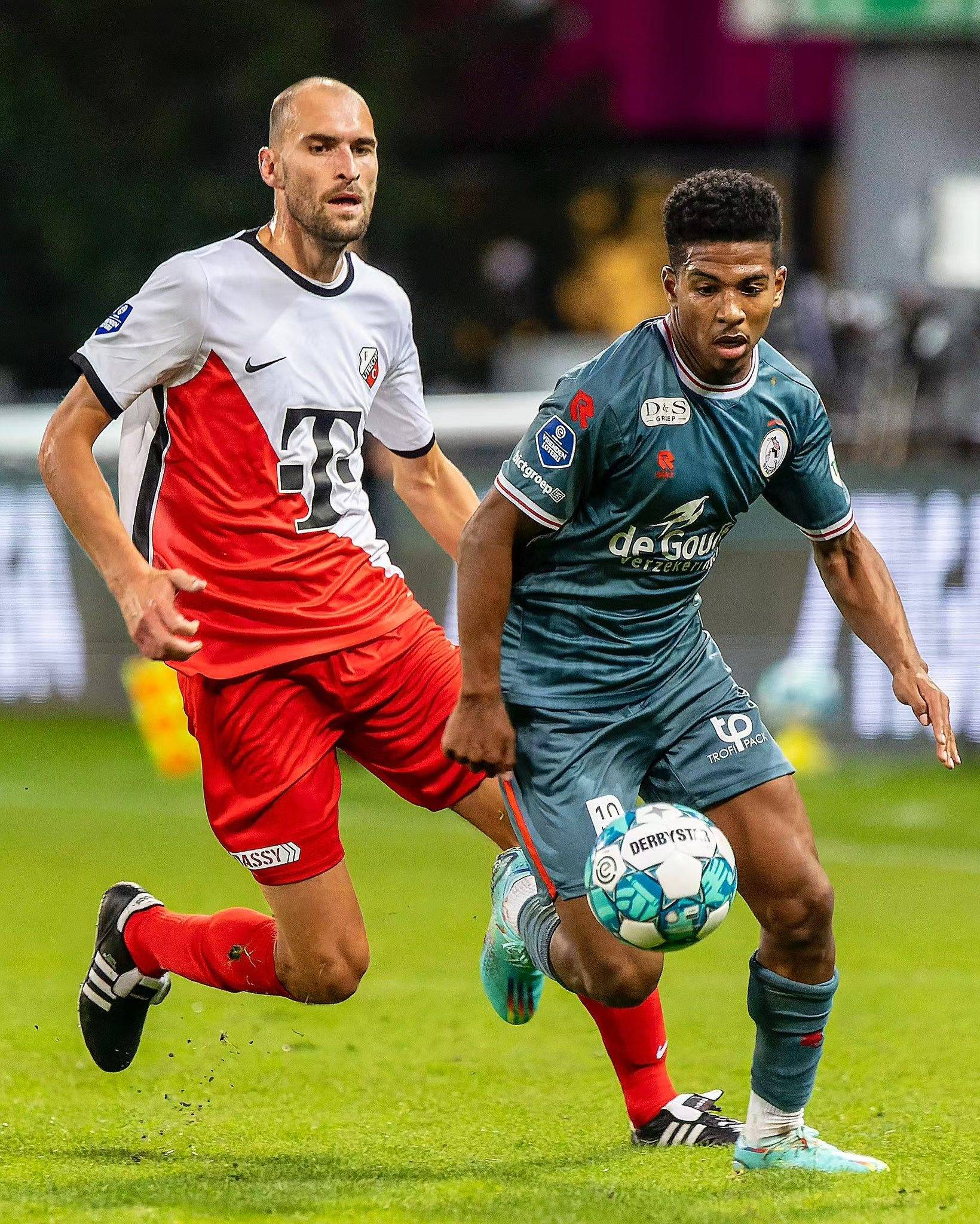 为了确保球 为了确保球