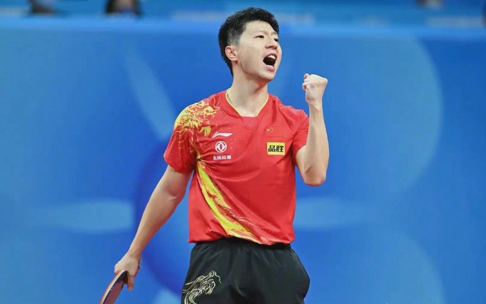 揣足球梦想 揣足球梦想